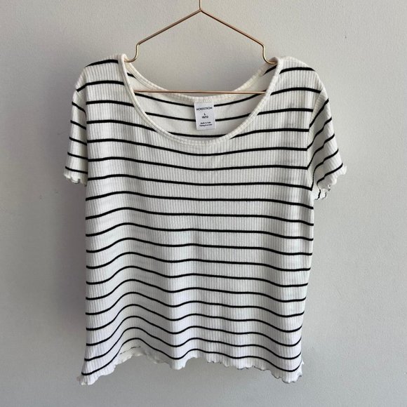 Nordstrom Girls' Ivory & Black Striped Ribbed Cropped Short Sleeve T-Shirt - Picture 2 of 7